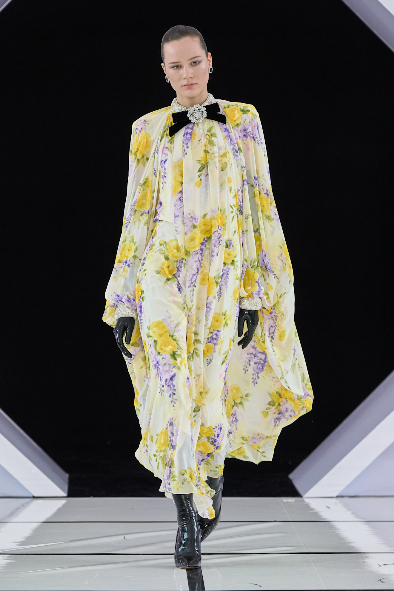 من مجموعة Richard Quinn خريف و شتاء 2026 للملابس الجاهزة