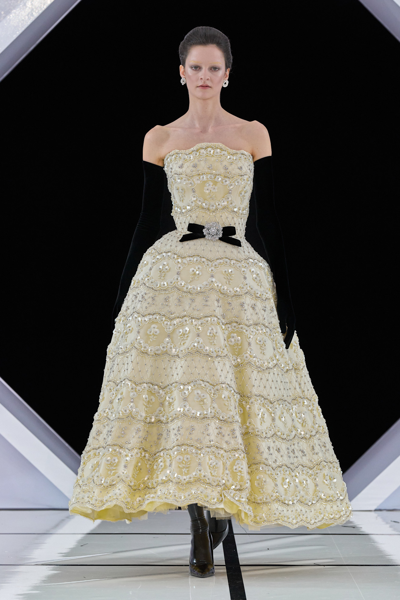 من مجموعة Richard Quinn خريف و شتاء 2026 للملابس الجاهزة