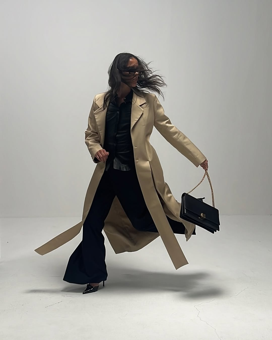 تصميم علامة SALFA