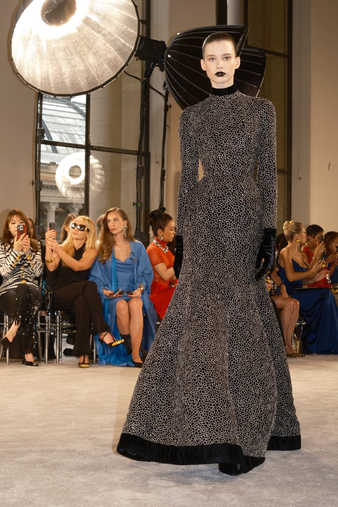 مجموعة Schiaparelli للأزياء الراقية لخريف 2025