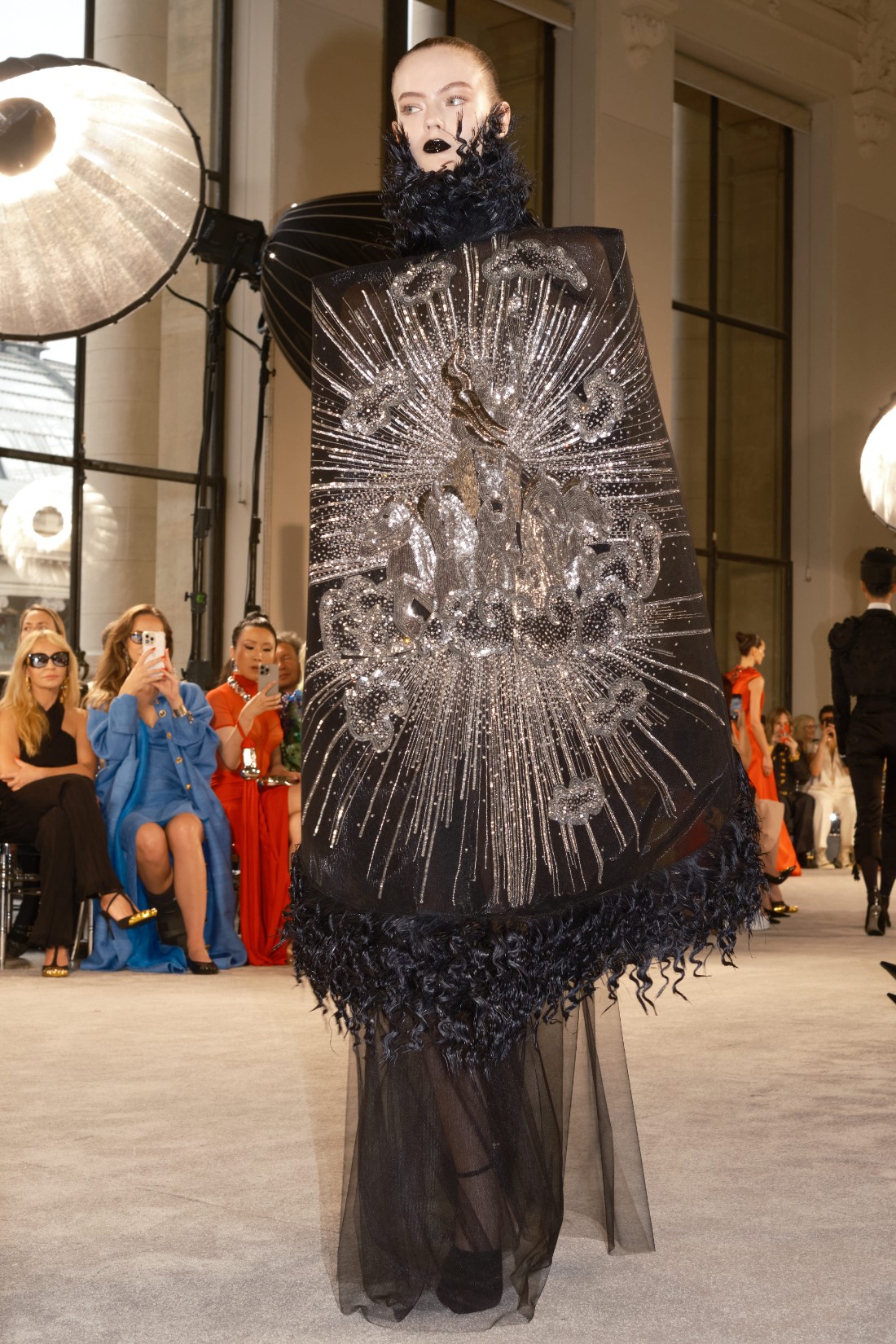 مجموعة Schiaparelli للأزياء الراقية لخريف 2025