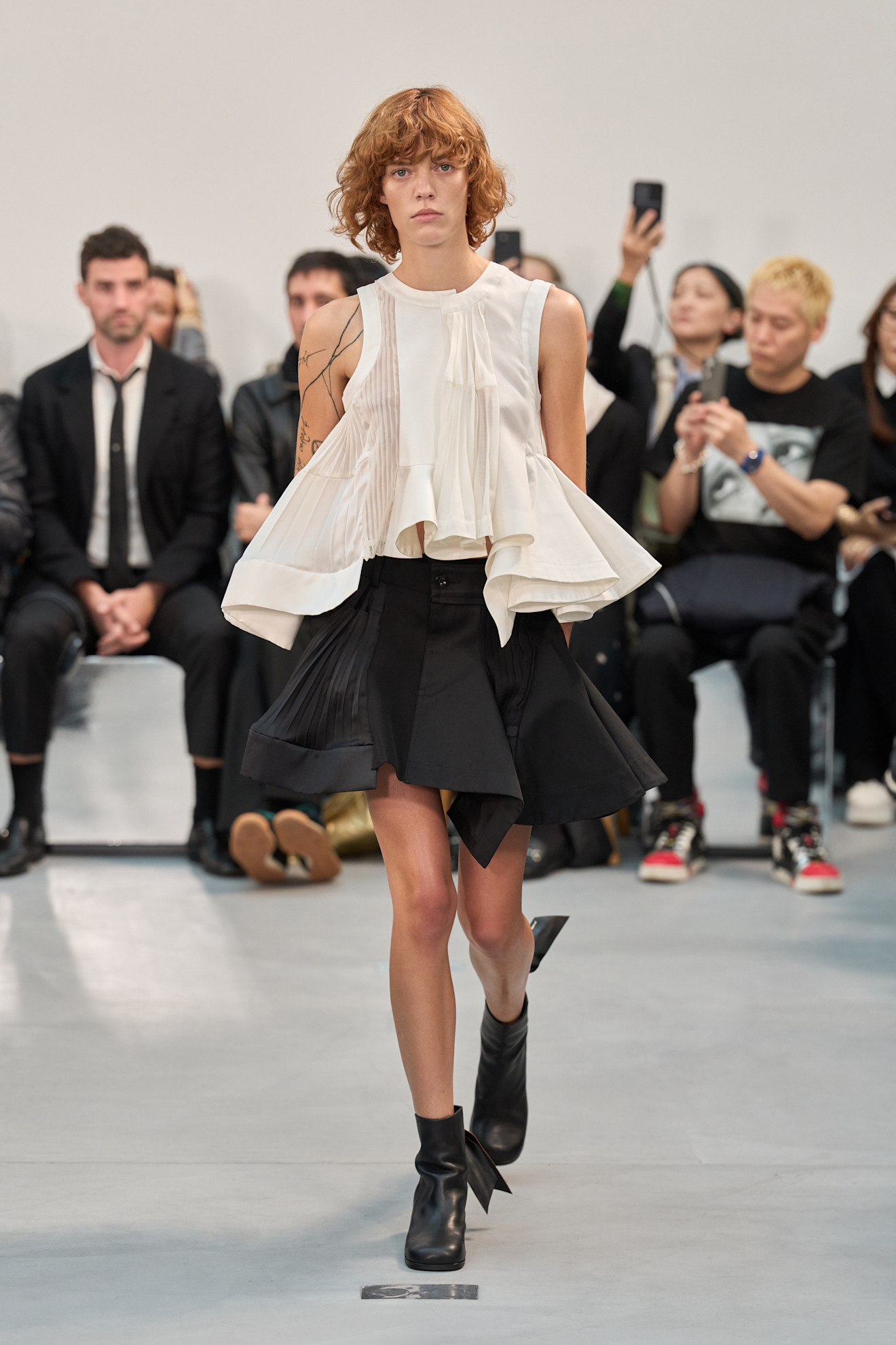 Sacai تنورة قصيرة من
