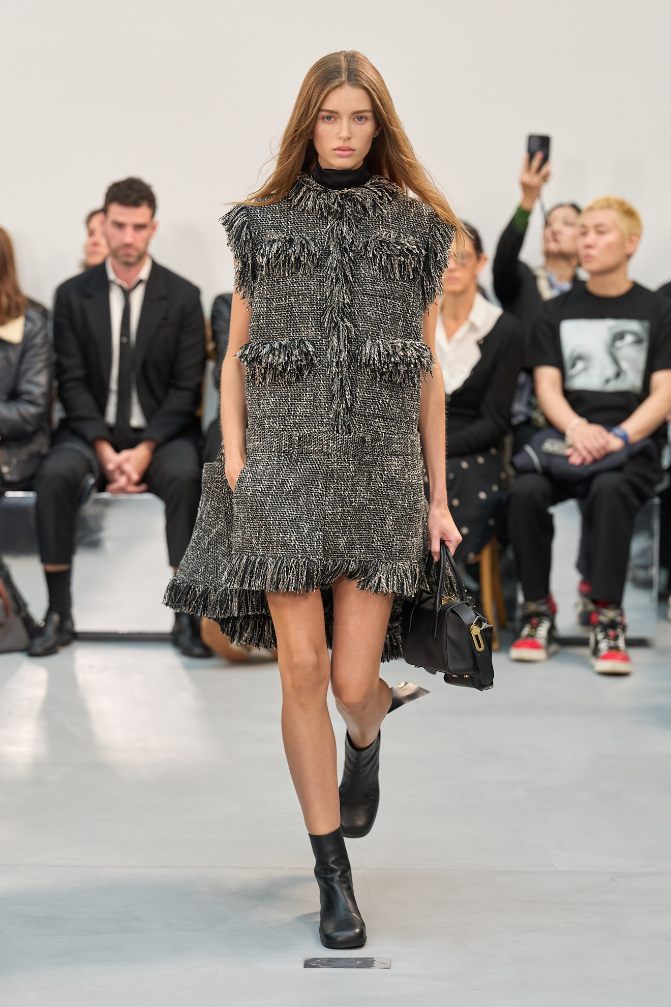 Sacaiفستان عملي يومي مزين بالشراريب من