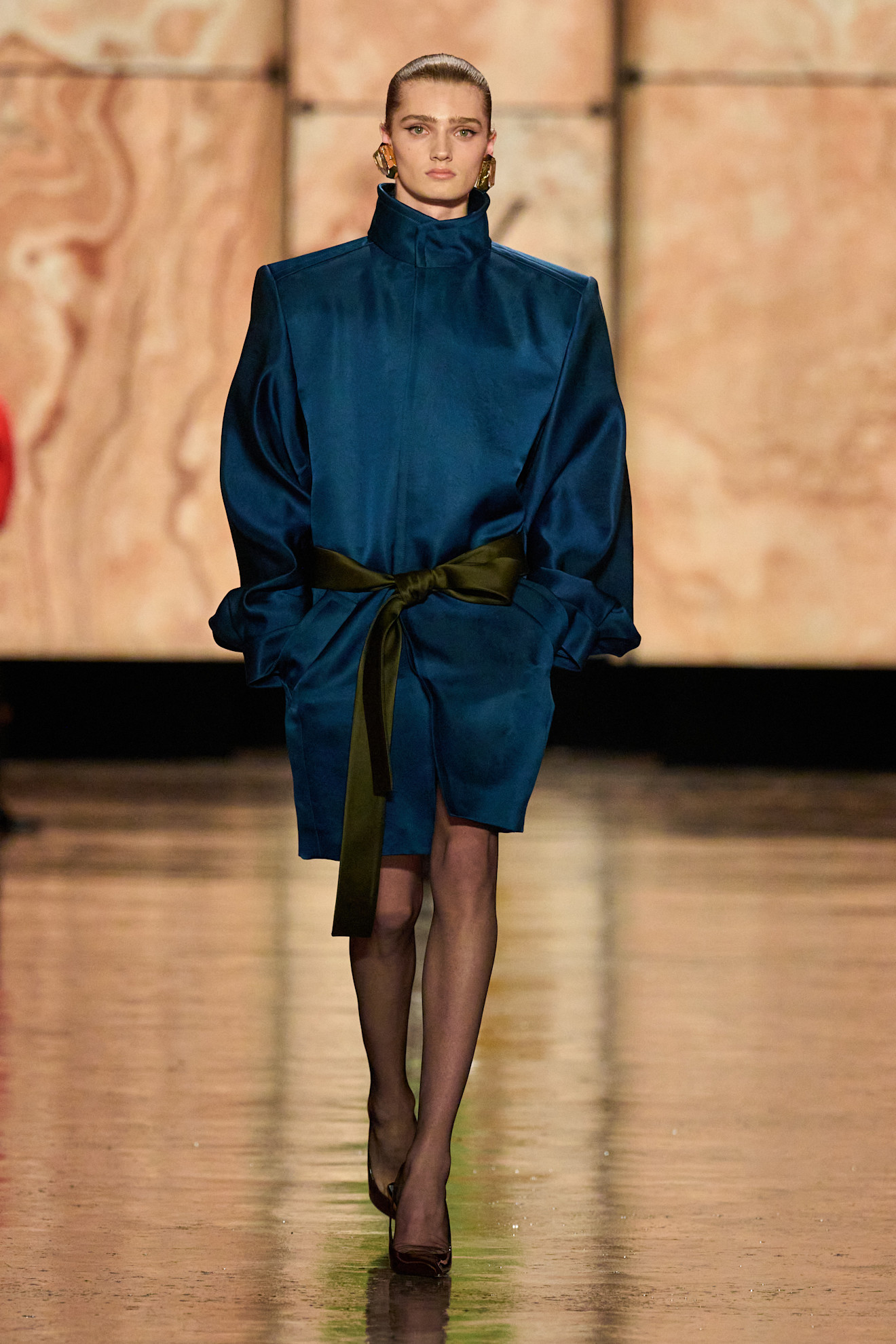 صيحة الساتان في شتاء 2025