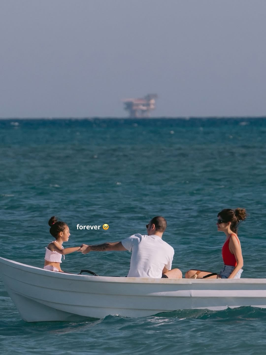 نور عريضة تحتفل بيوم الأب