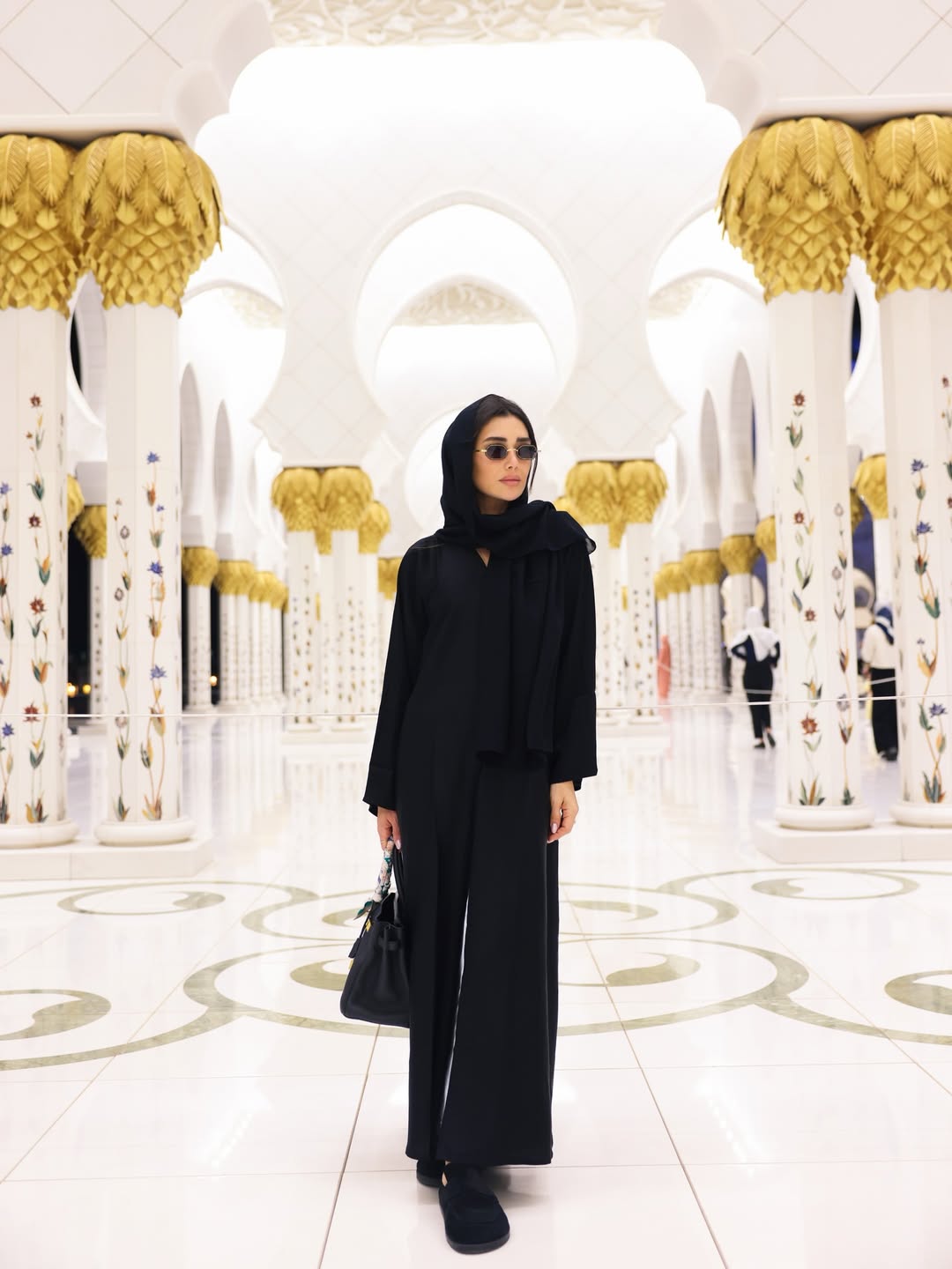 جيسيكا عازار في جامع الشيخ زايد الكبير