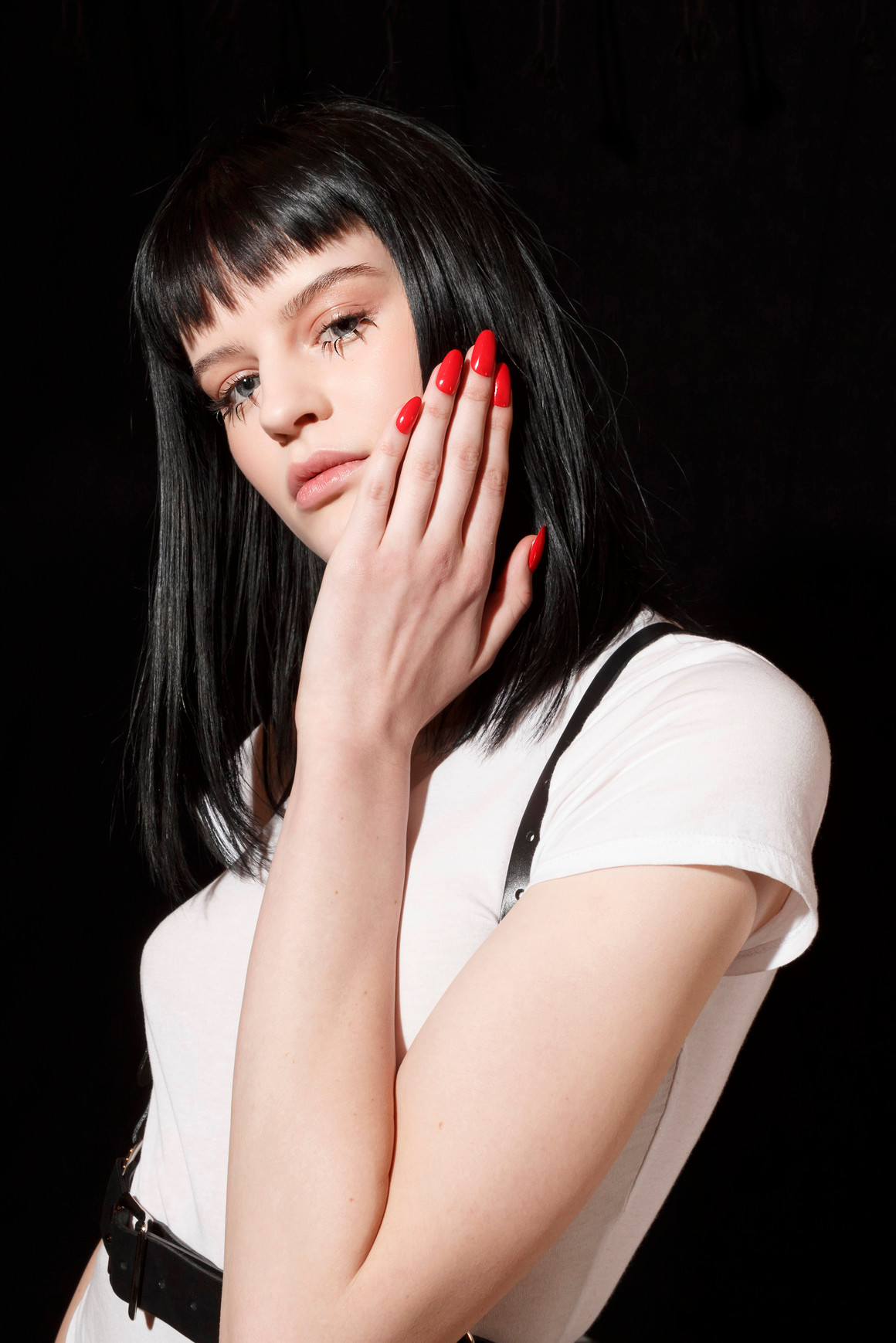 أظافر مرتبّة وأنيقة ومفعمة بالأنوثة