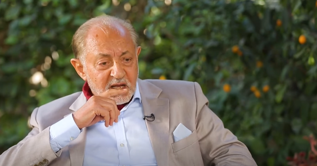 عبد العزيز مخيون في لقاء تلفزيوني سابق