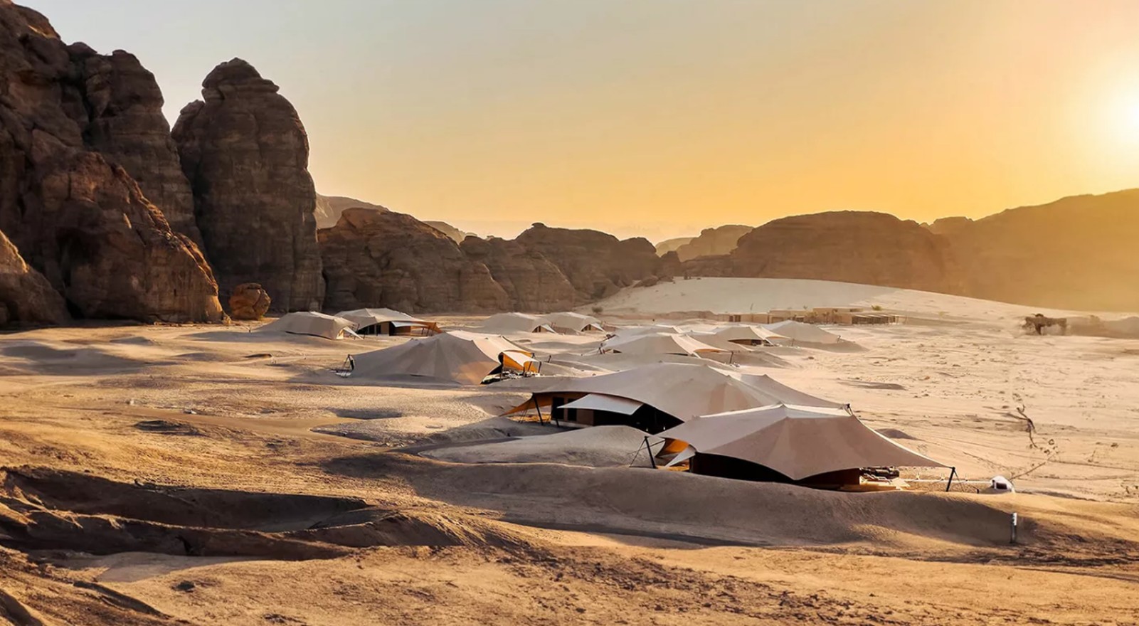 بانيان تري العلا وتجربة فاخرة للإقامة في عيد الحب 