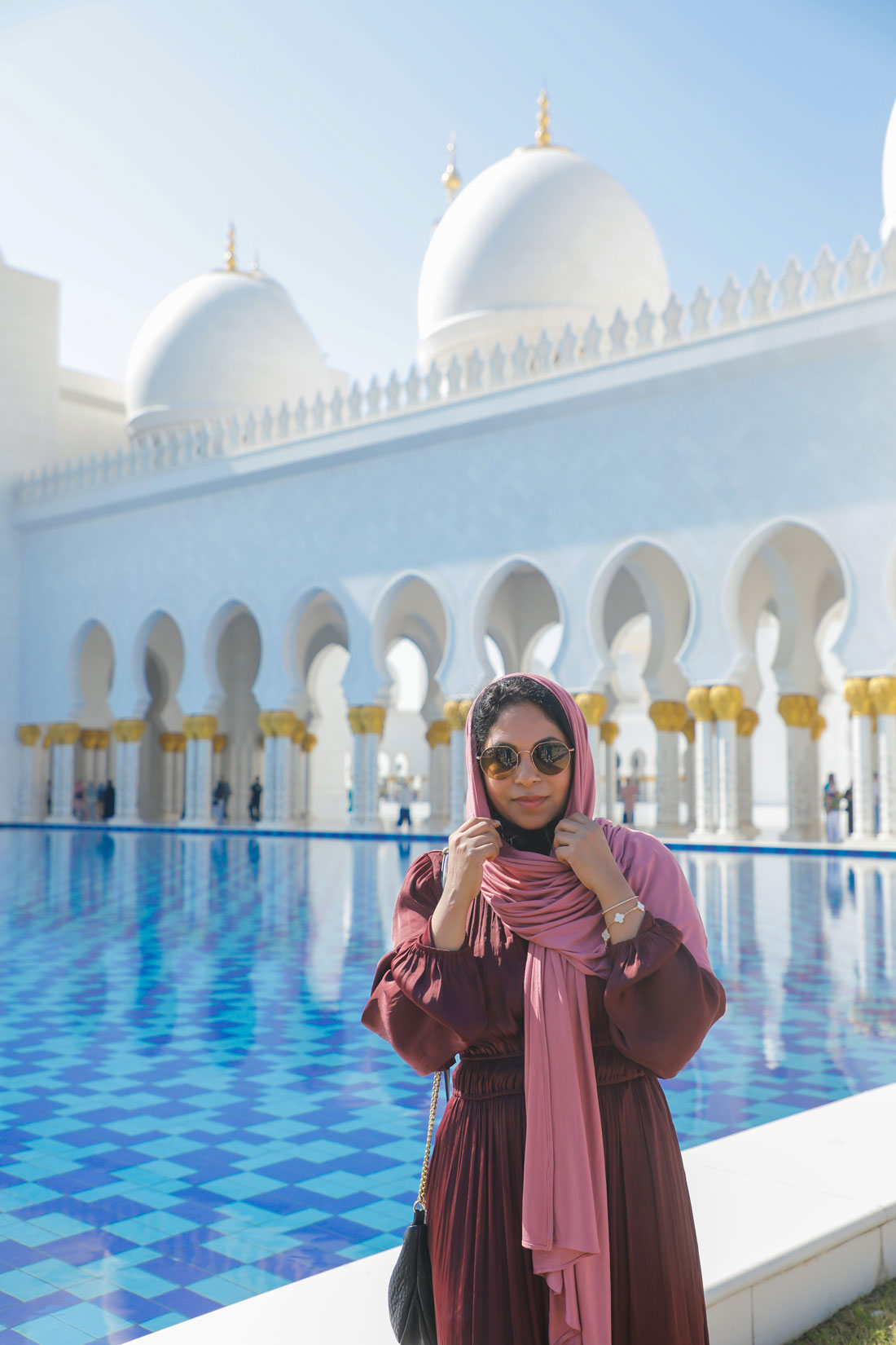 توفر الإمارات تجربة سياحية متنوعة ومناسبة للمرأة