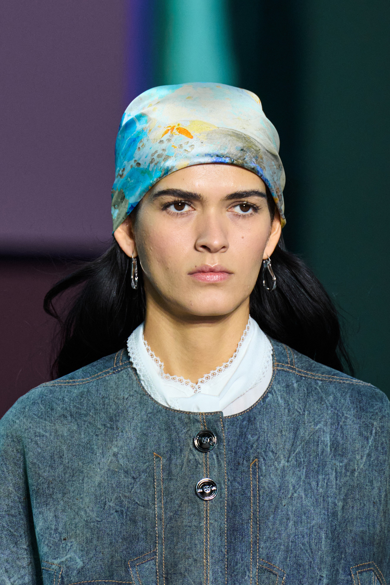 اكسسوارات الباند العريض والملون