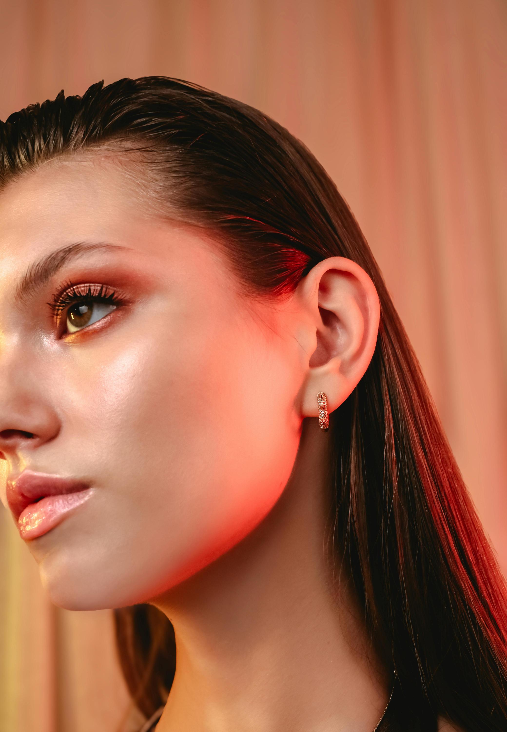 Skin Booster لا يضيف حجماً بل يعمل من الداخل على تحسين نوعية الجلد