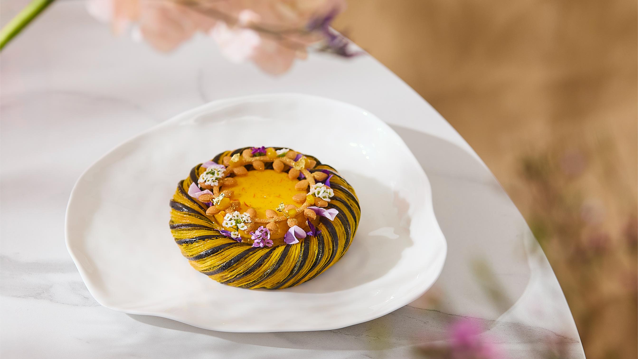 Sofitel Oblesik x Dubai Saffron Flower