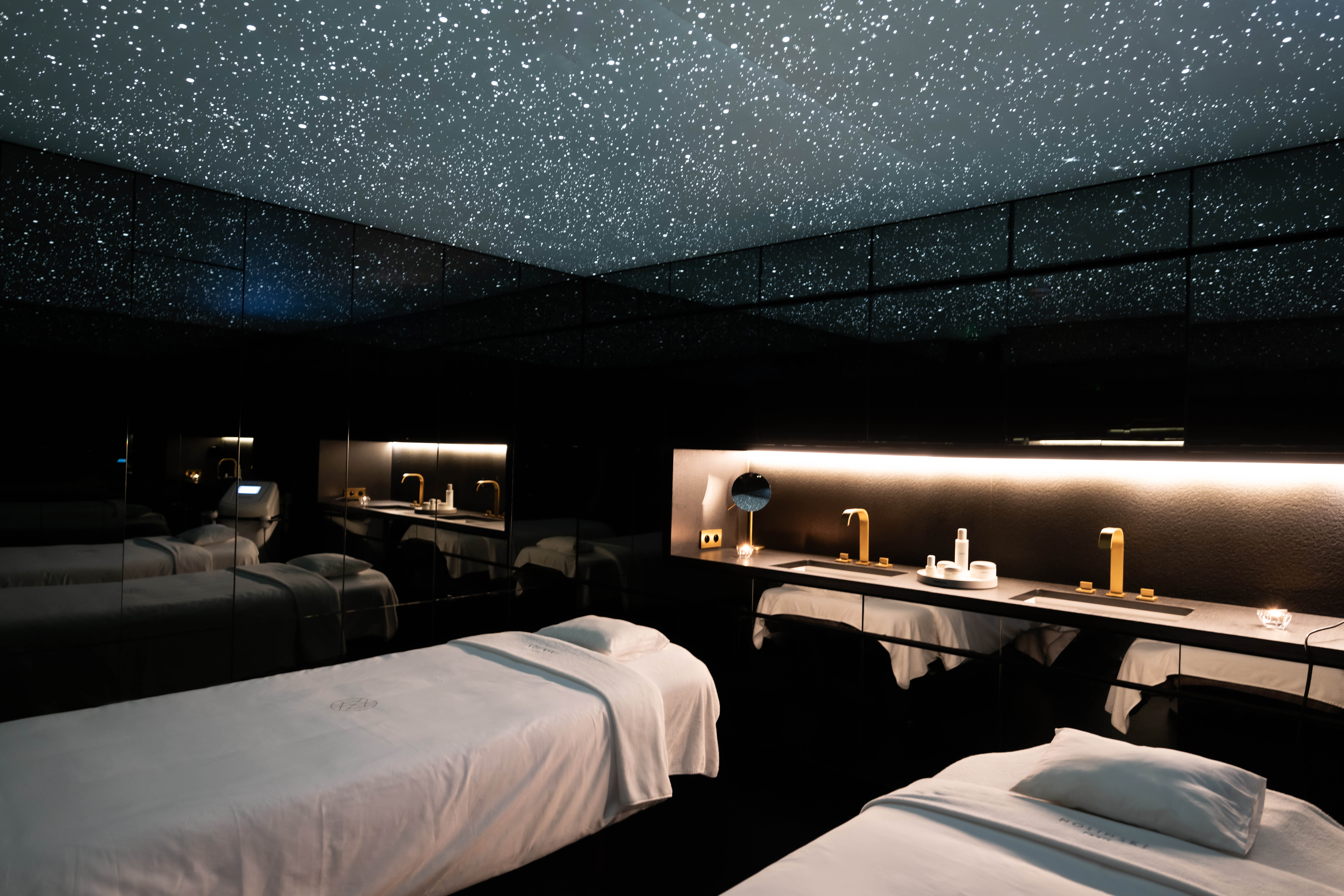 نولينسكي باريس واحة حميمة في قلب العاصمة الفرنسية