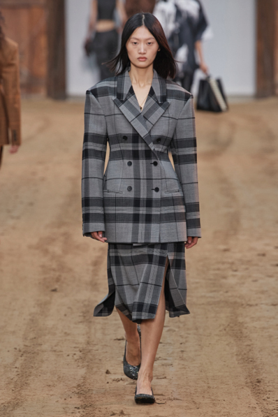 "ستيلا مكارتني" STELLA MCCARTNEY