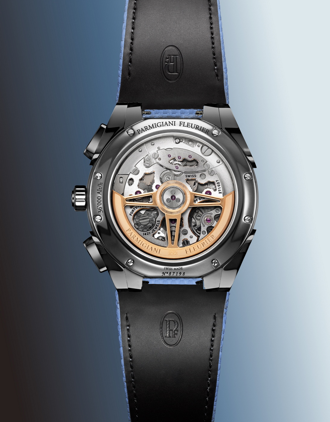 بارميجياني فلورييه Parmigiani Fleurier أول دار ساعات تتصوّر ساعة صيغت بالكامل من مادة ألترا سيرمت