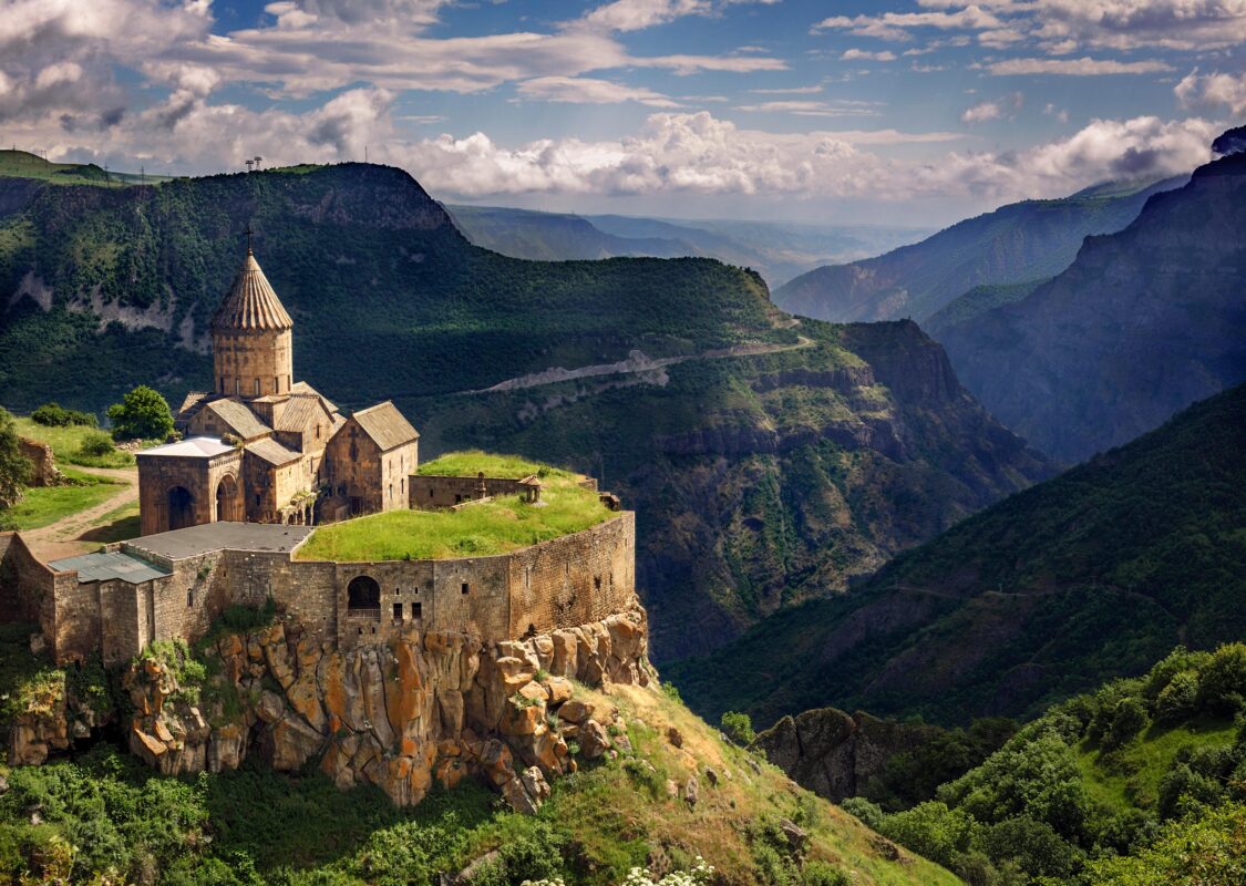 أرمينيا