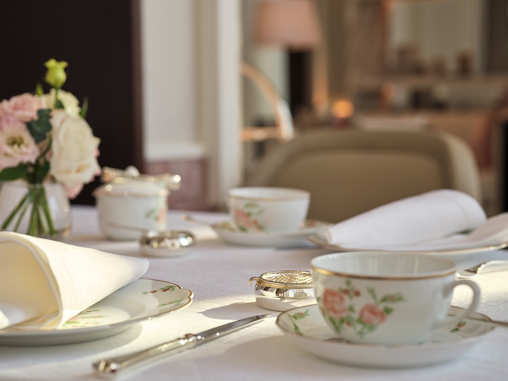 TheLana-The Gallery-afternoon tea-table detail-DorchesterCollection (