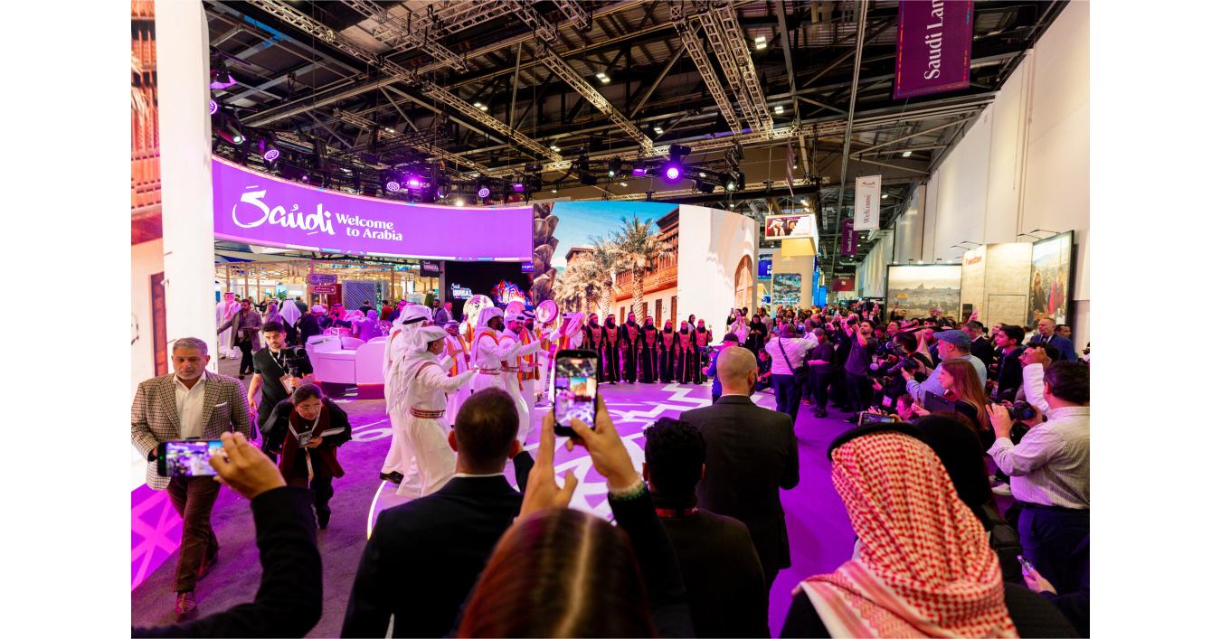 افتتاح الجناح السعودي في معرض لندن السياحي بحضور طاغ لوسائل الإعلام العالمية