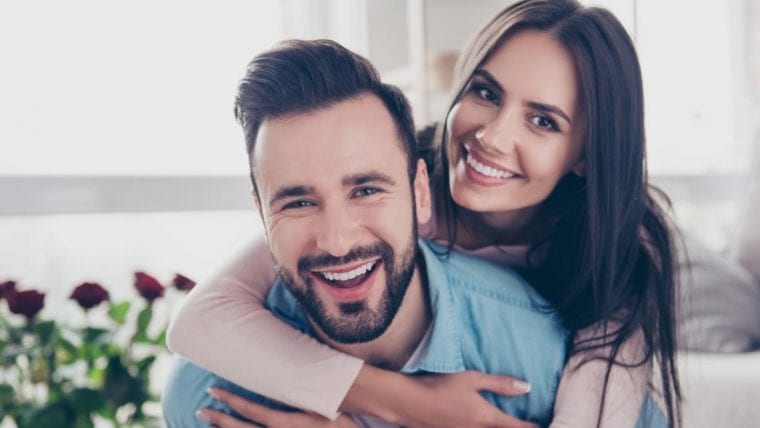 رجل برج الحوت في الحب.. كيف يتصرف عندما يحب؟