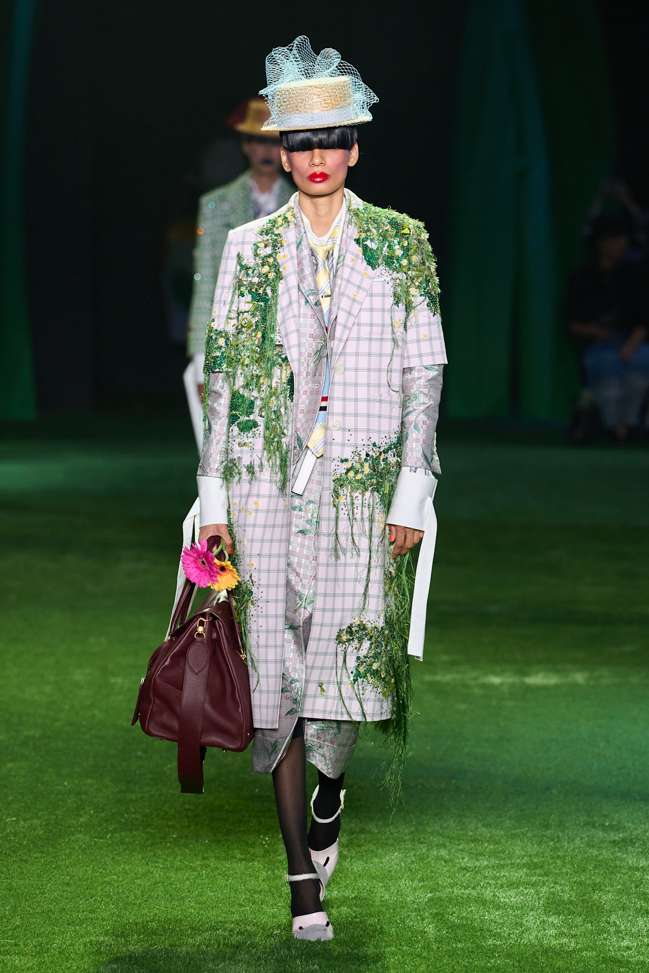 من مجموعة Thom Browne ربيع و صيف 2027 للملابس الجاهزة