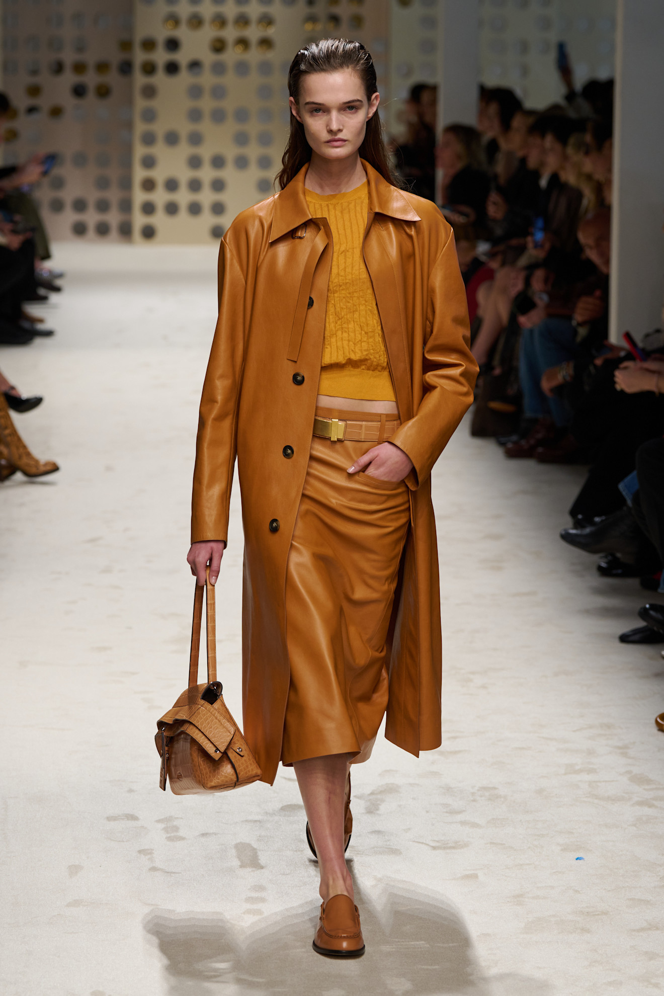 مجموعة Tod's ربيع وصيف 2026 للملابس الجاهزة