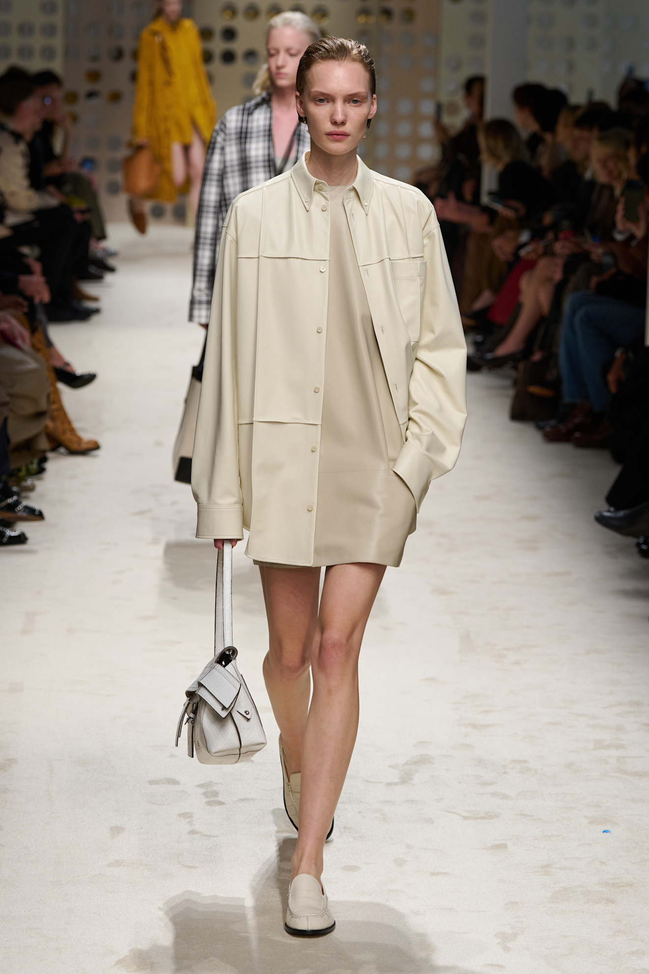 مجموعة Tod's ربيع وصيف 2026 للملابس الجاهزة