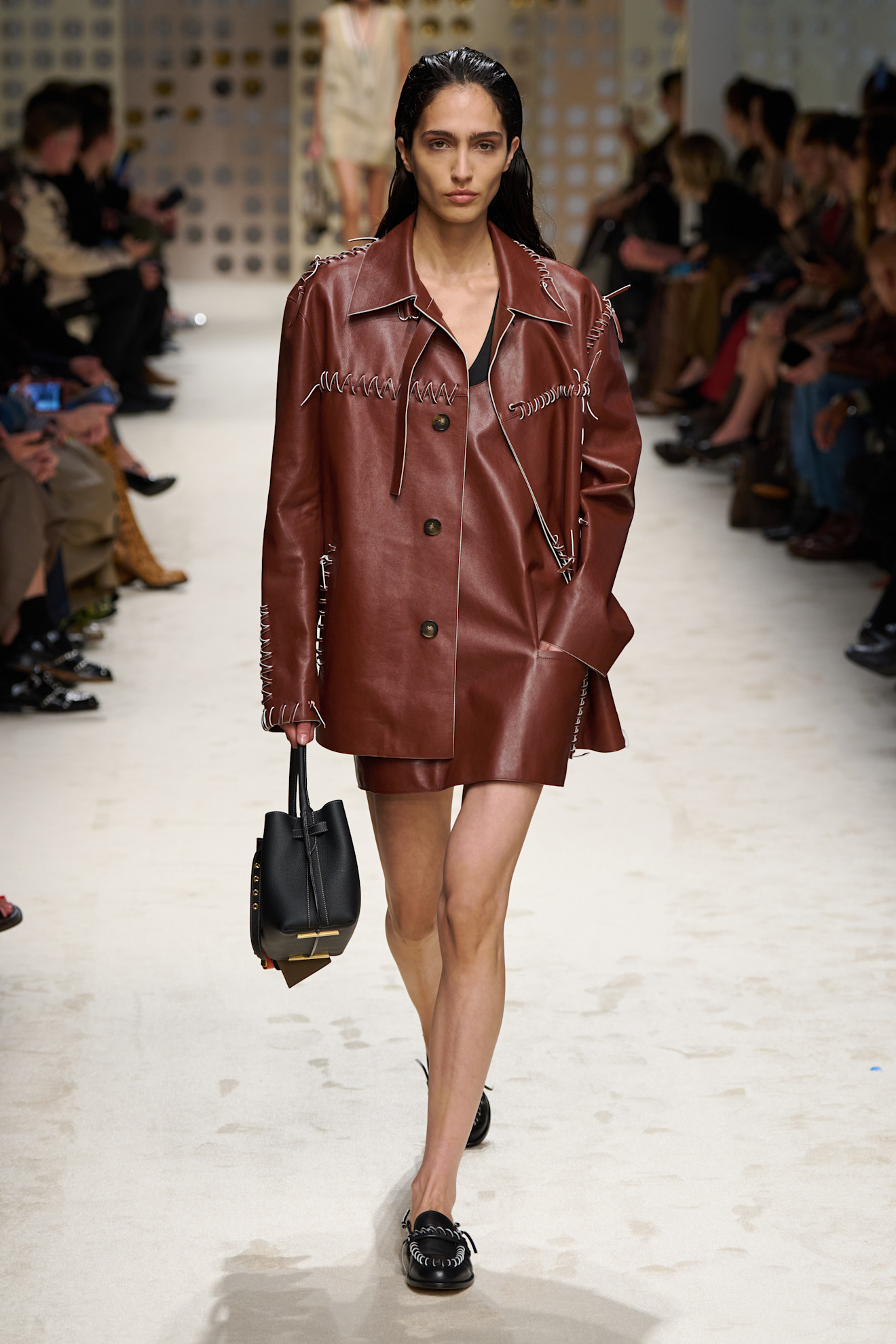 مجموعة Tod's ربيع وصيف 2026 للملابس الجاهزة