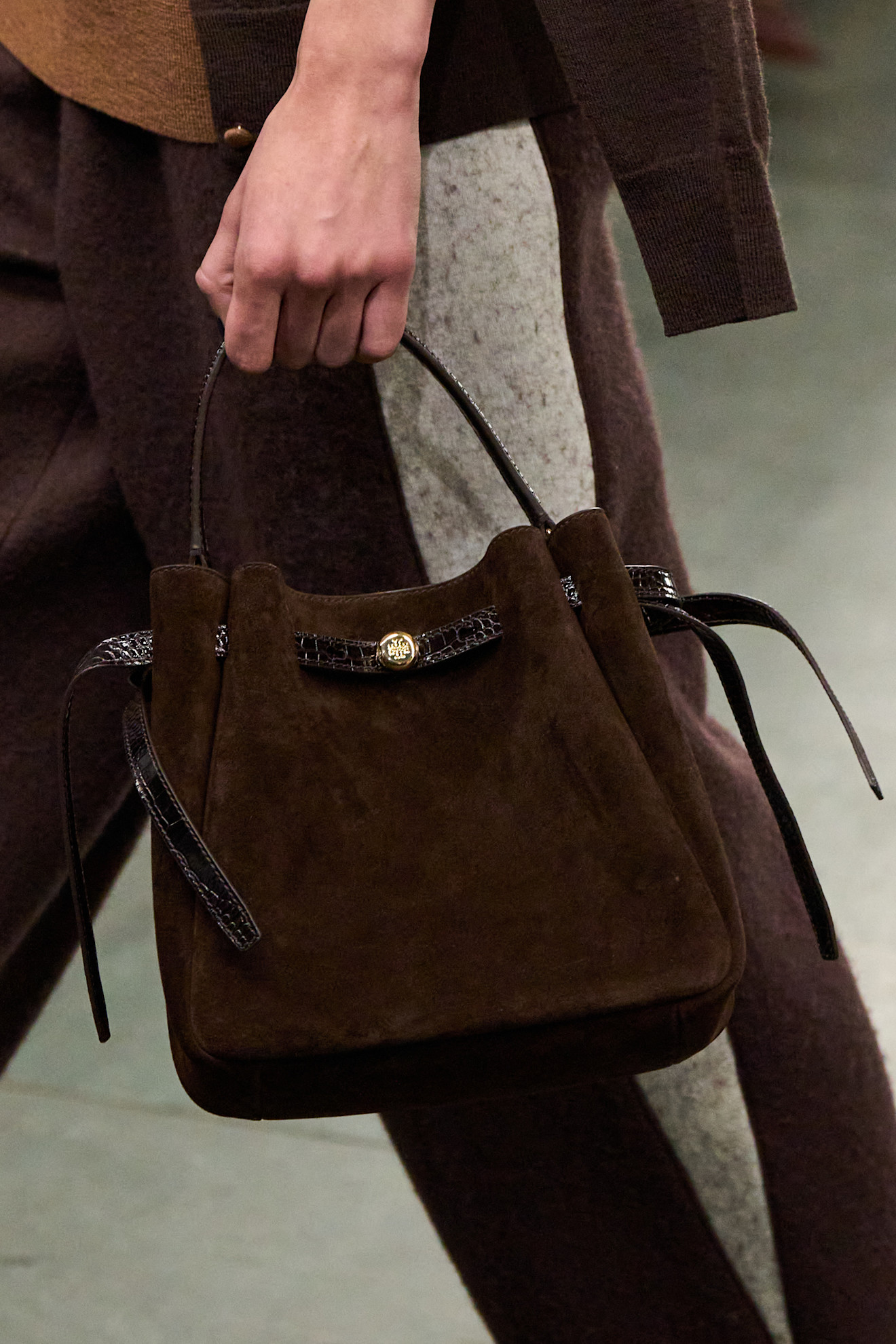 حقائب Slouchy وSuede