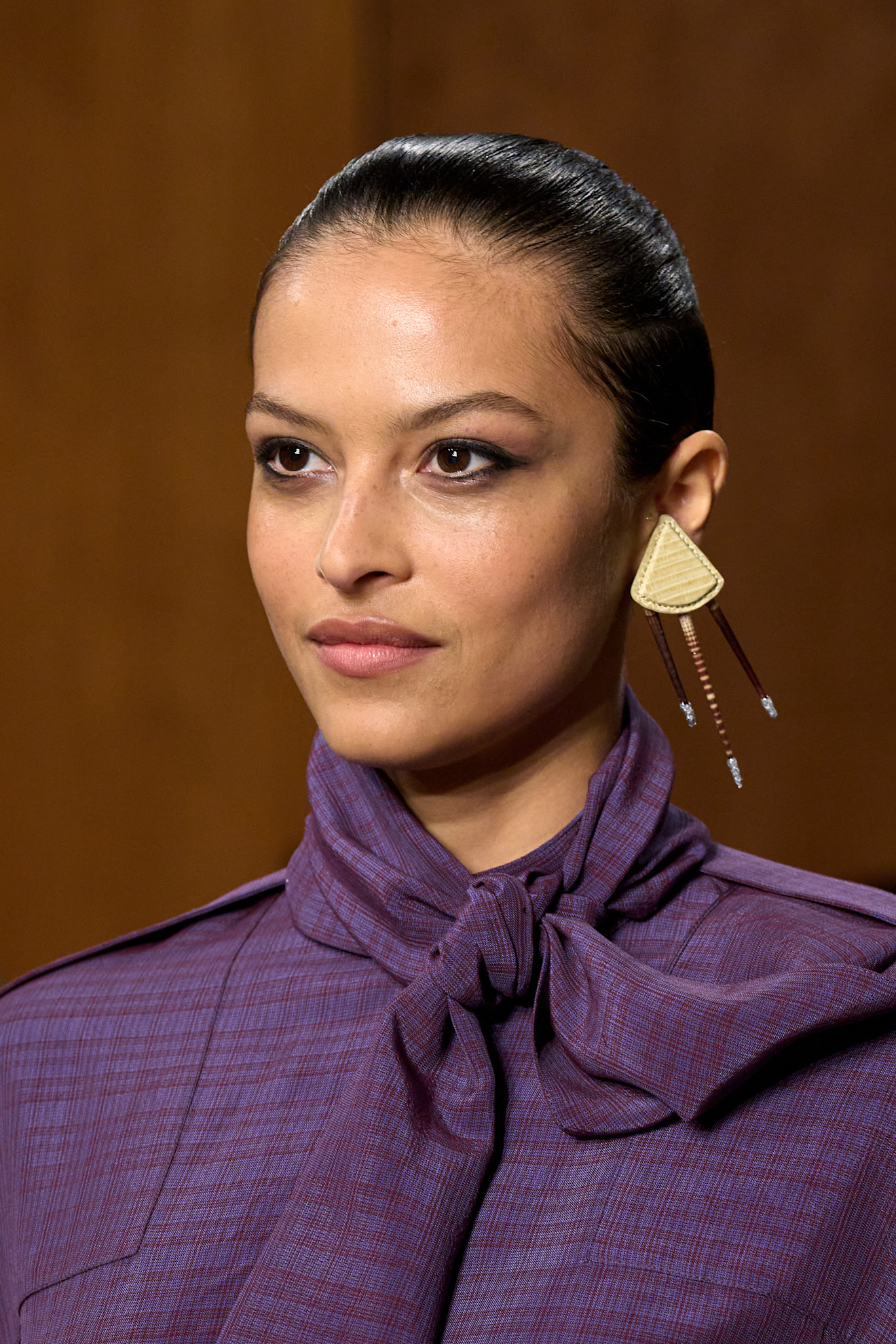 رسمات الآيلاينر العريضة والكريمية