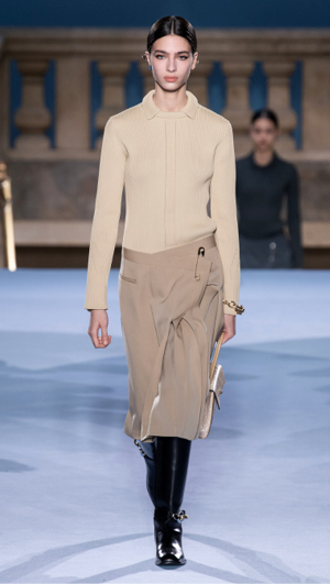 توري بورش" TORY BURCH