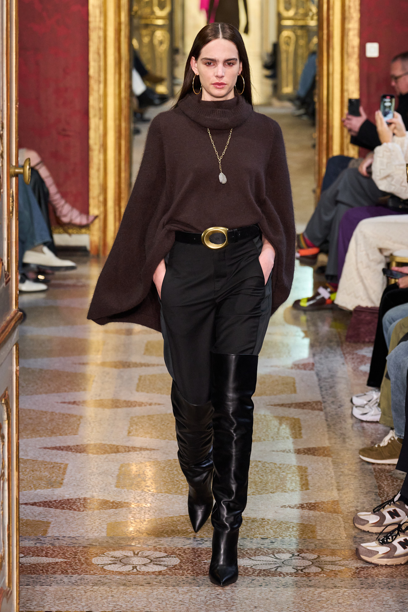 أبرز صيحات شتاء 2025.. 