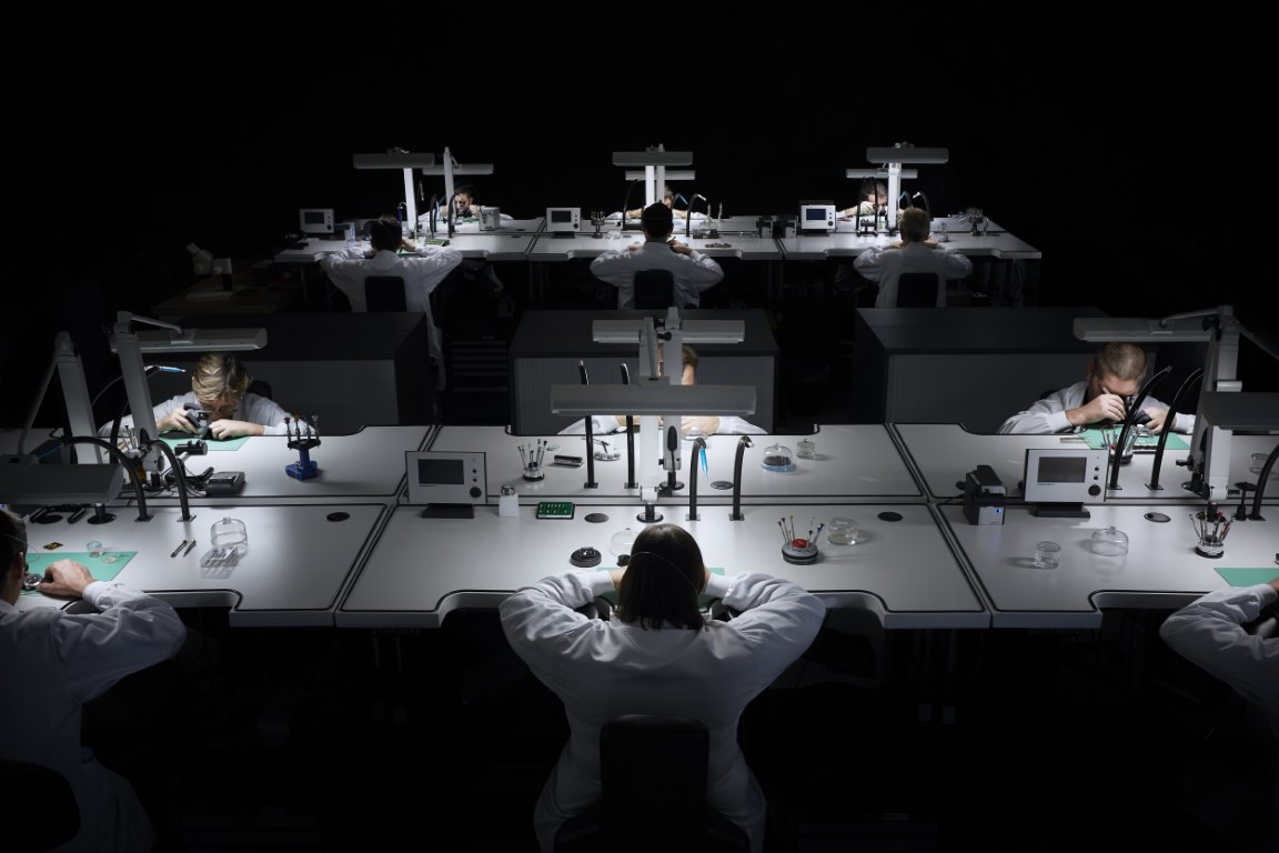 الدقة والإبداع: حين يتحول الوقت إلى فن في جنيف