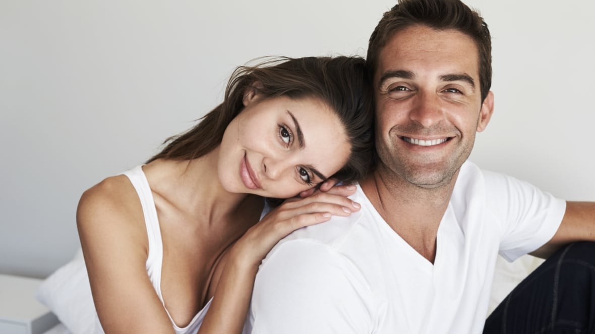 كيف تجعلين رجل الجوزاء يقع في حبك؟