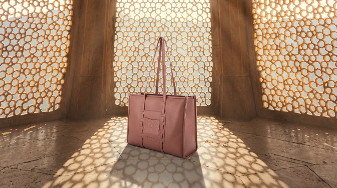 حقيبة أرابسك ‏Arabesque Tote‏