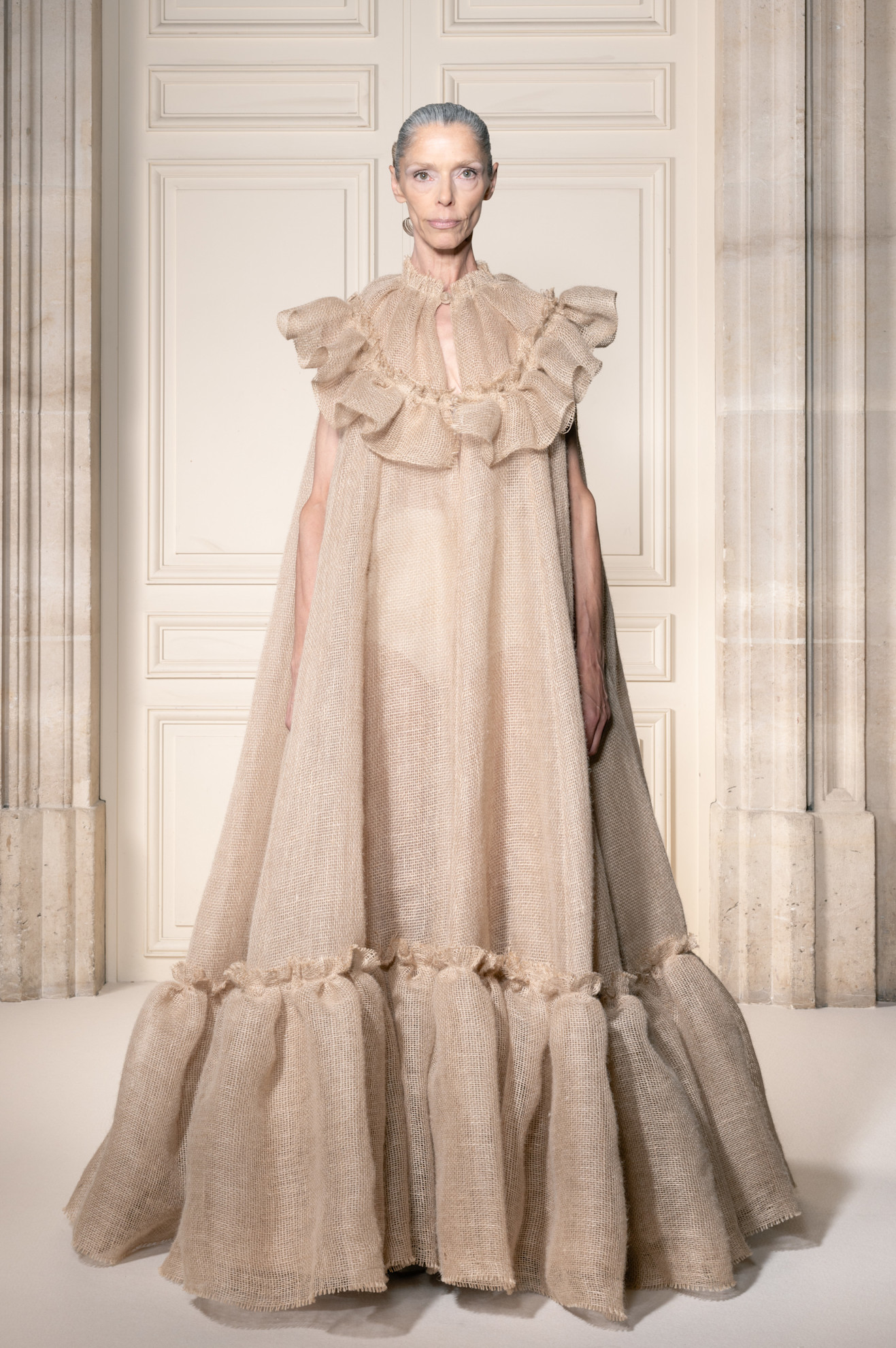 مجموعة Viktor&Rolf الراقية لخريف وشتاء 2027-2026