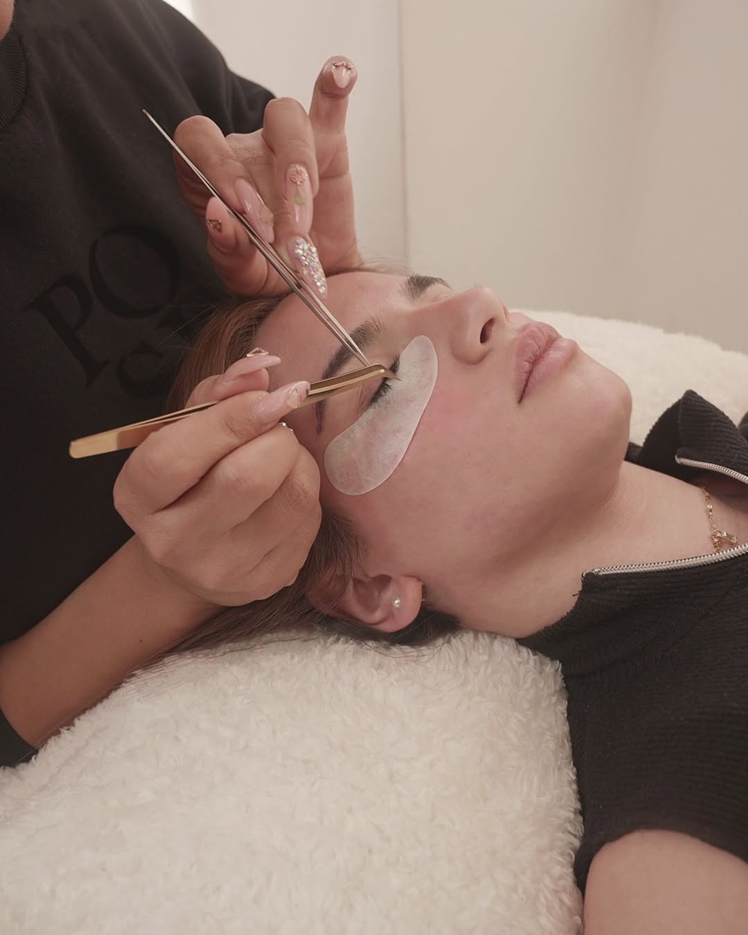 خبيرة البشرة نجلاء الخوند موقع "هي" 