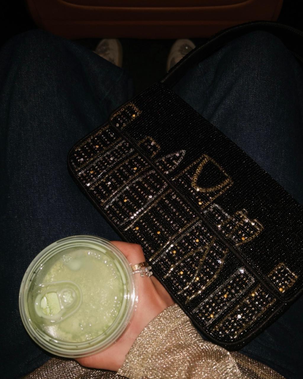 حقيبة من ستيلا إهداء للرياض