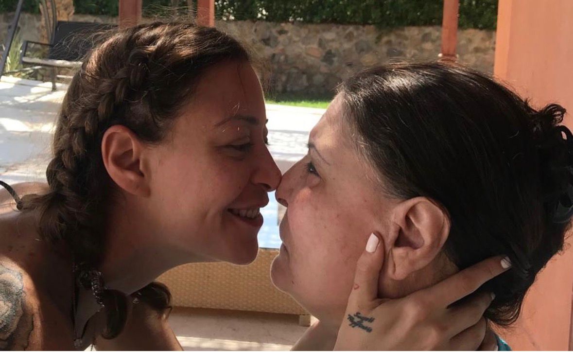 منة شلبي مع والدتها زيزي مصطفى