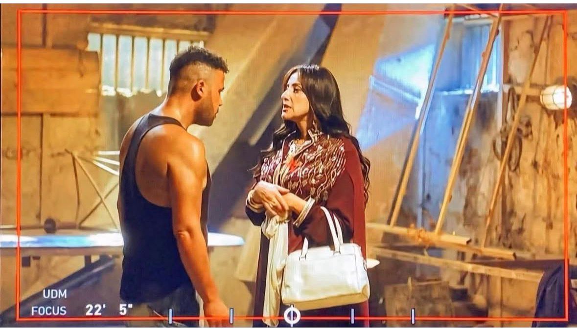 محمد إمام وحنان مطاوع في مشهد من مسلسل "الكينج"