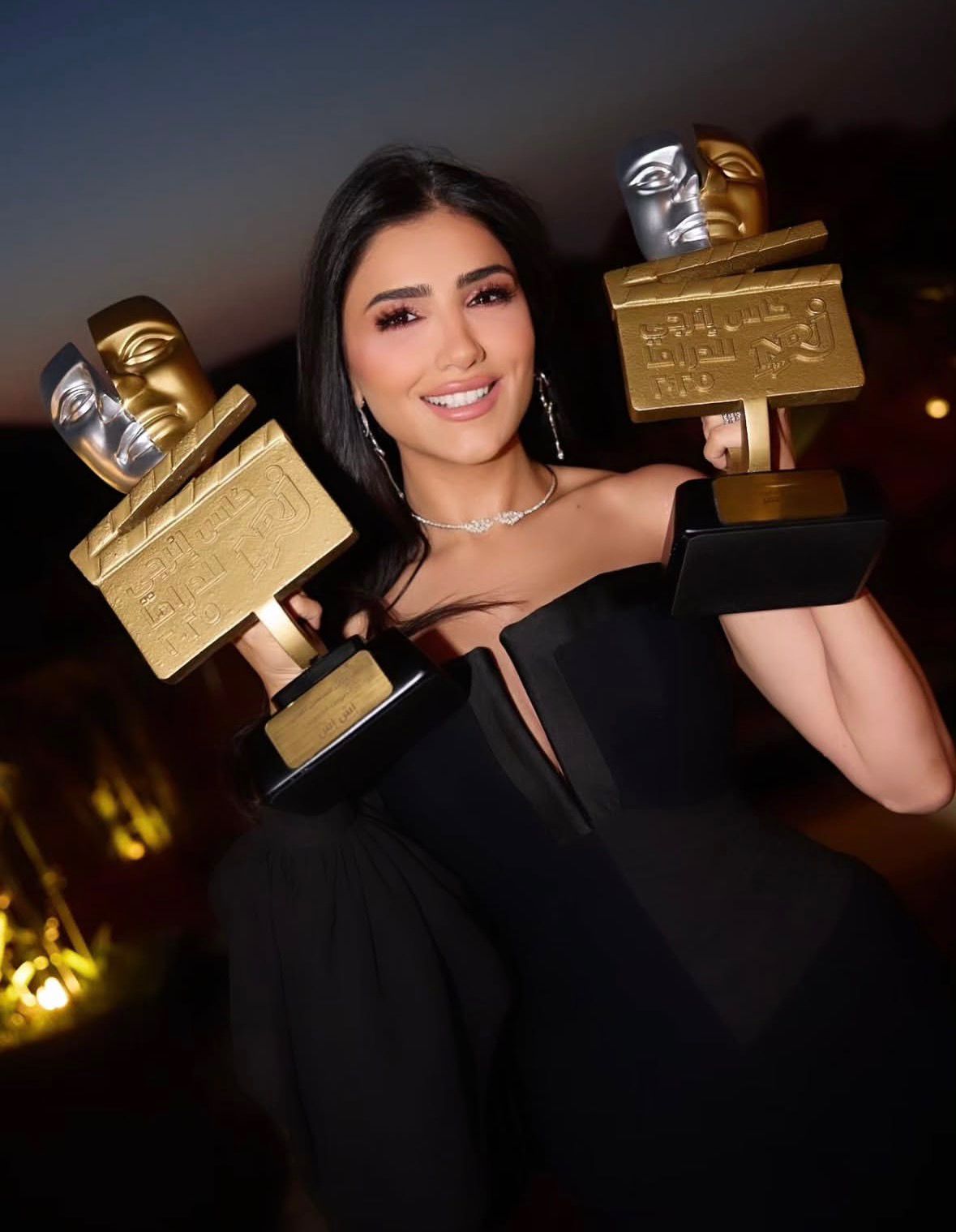 مي عمر في تكريم سابق لها