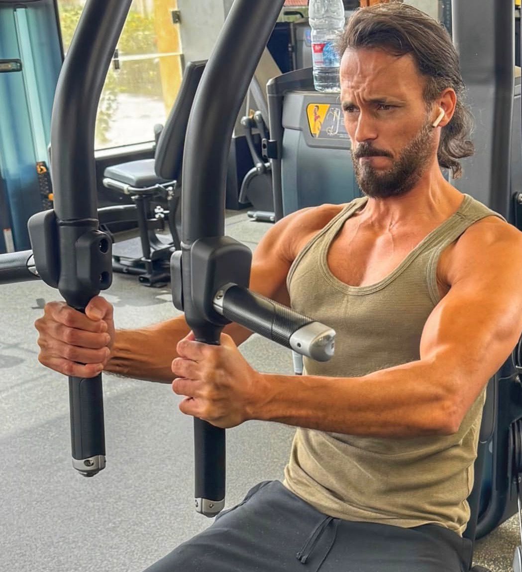 يوسف الشريف