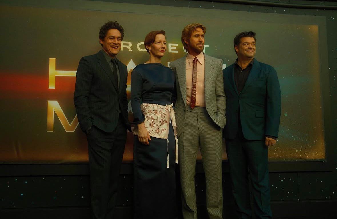 رايان جوسلينج مع فريق Project Hail Mary