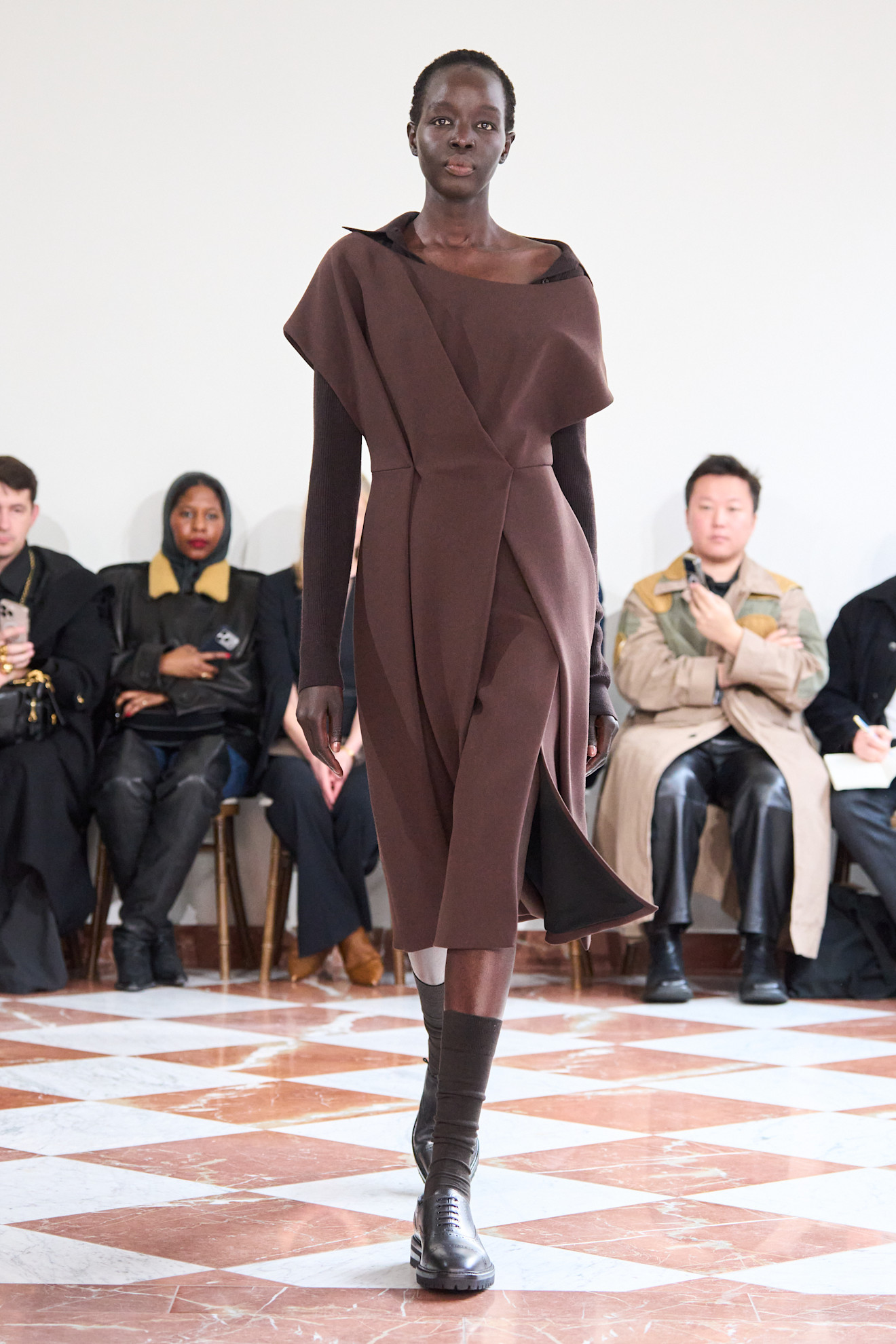 مجموعة إميليا ويكستيد لخريف وشتاء 2026-2027