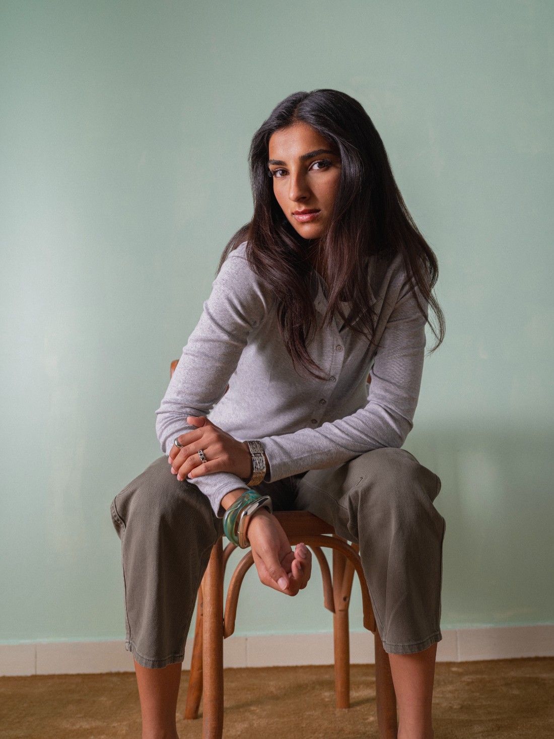عارضة الأزياء الصاعدة ‏Zahra Hussain‏