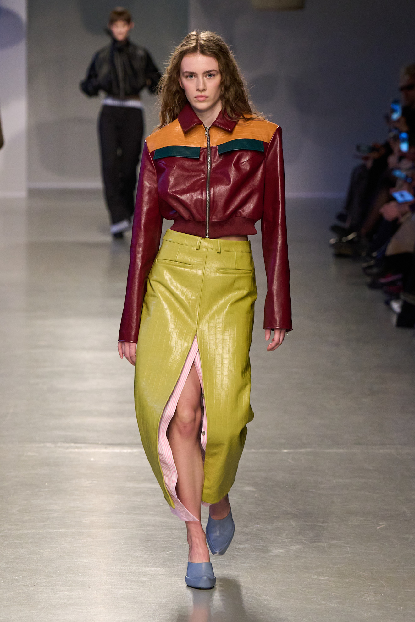 Zomer تنسيق التنورة الجلد بألوان زاهية من