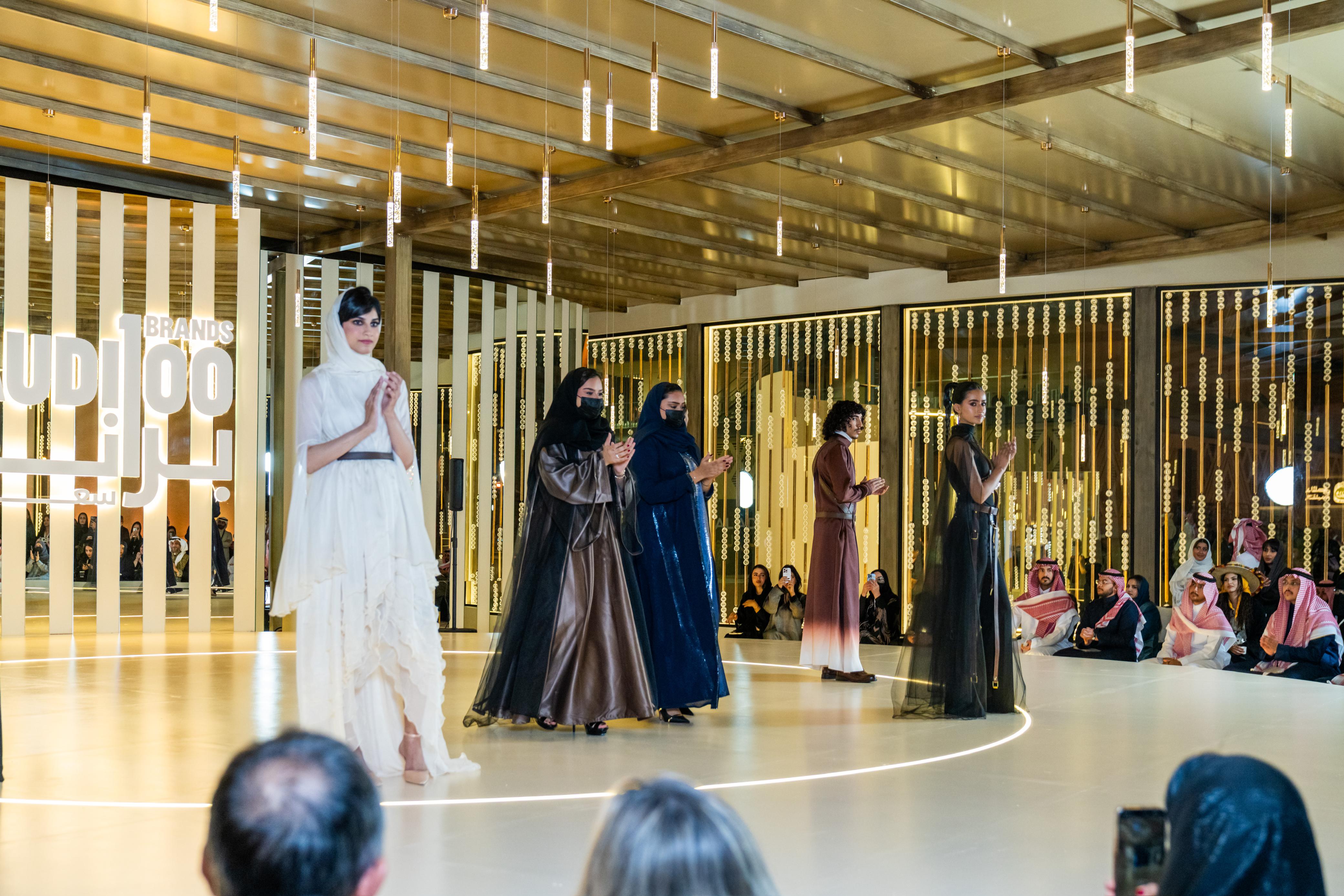 100 براند سعودي  تفتتح مشاركتها ضمن كأس السعودية 2026 عبر عروض أزياء 