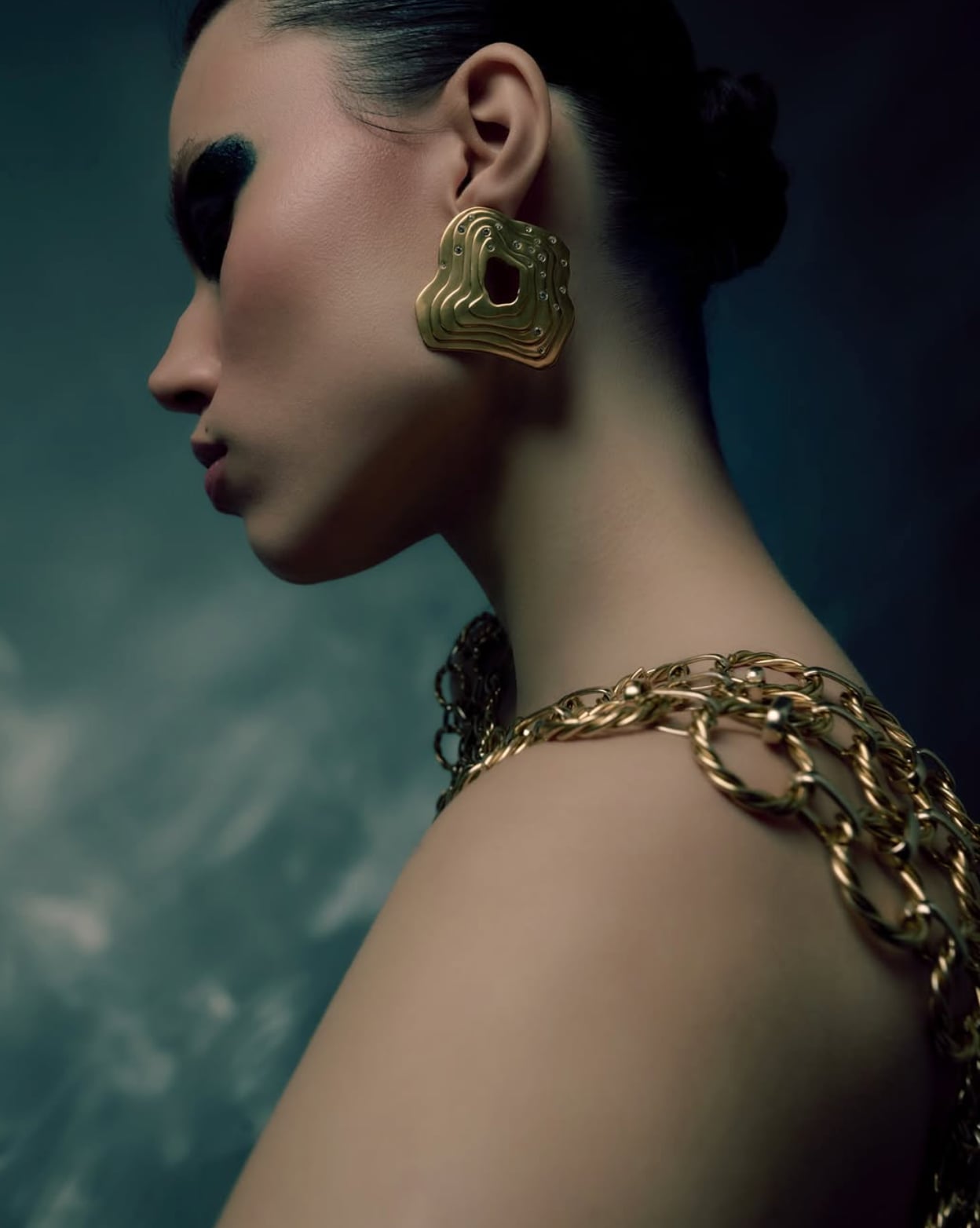 حلق من مجموعة APOA العلامة السعودية