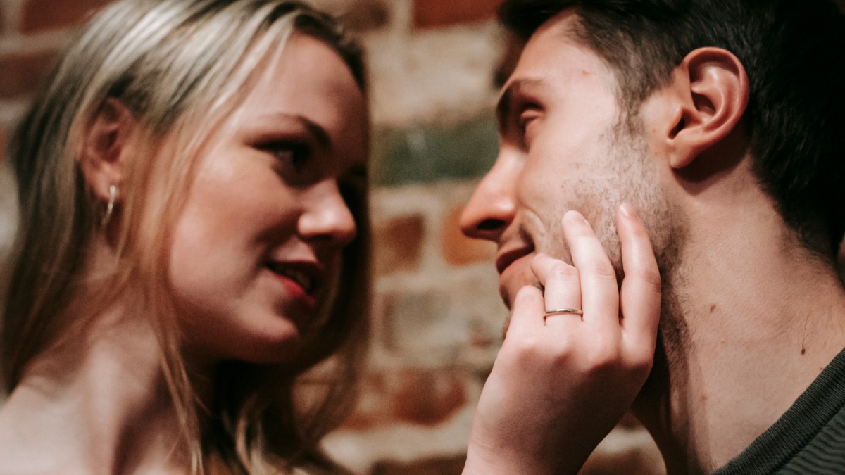 تجعلين رجل السرطان يقع في حبك؟