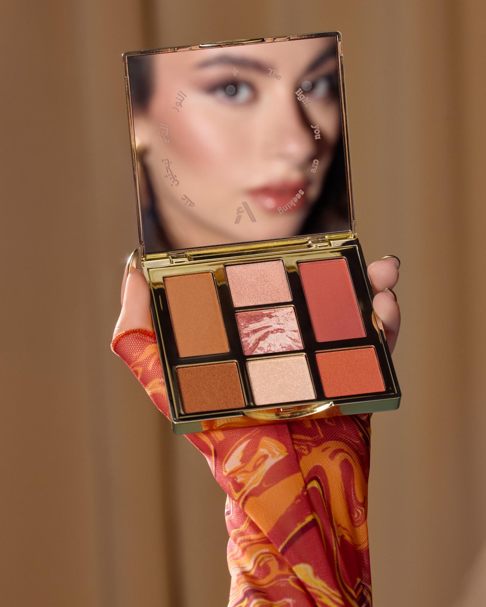 Asteri Beauty Spectrum.. لوحة واحدة لتدفئة الوجه وإضافة الأبعاد